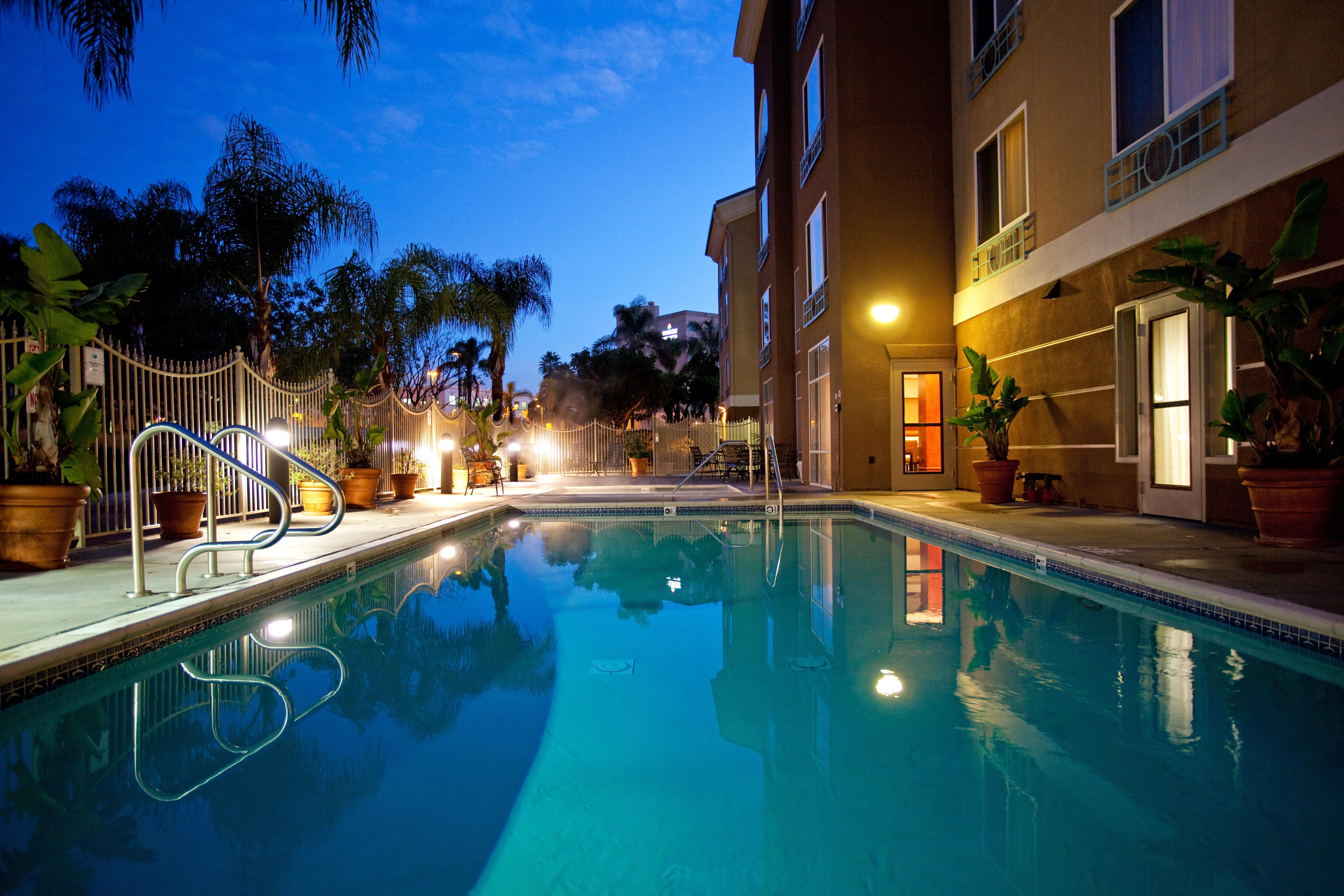 Holiday Inn Express San Diego - Sorrento Valley By Ihg Bagian luar foto