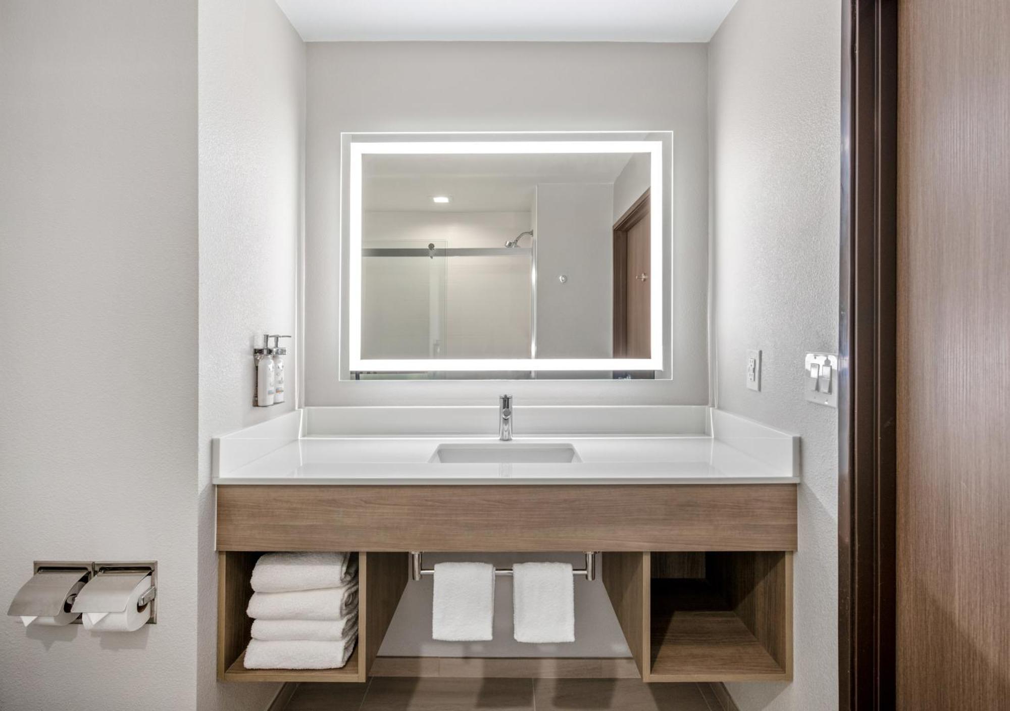 Holiday Inn Express San Diego - Sorrento Valley By Ihg Bagian luar foto